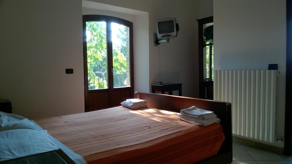 Agriturismo Za Beata Panzió Penna Sant'Andrea Kültér fotó