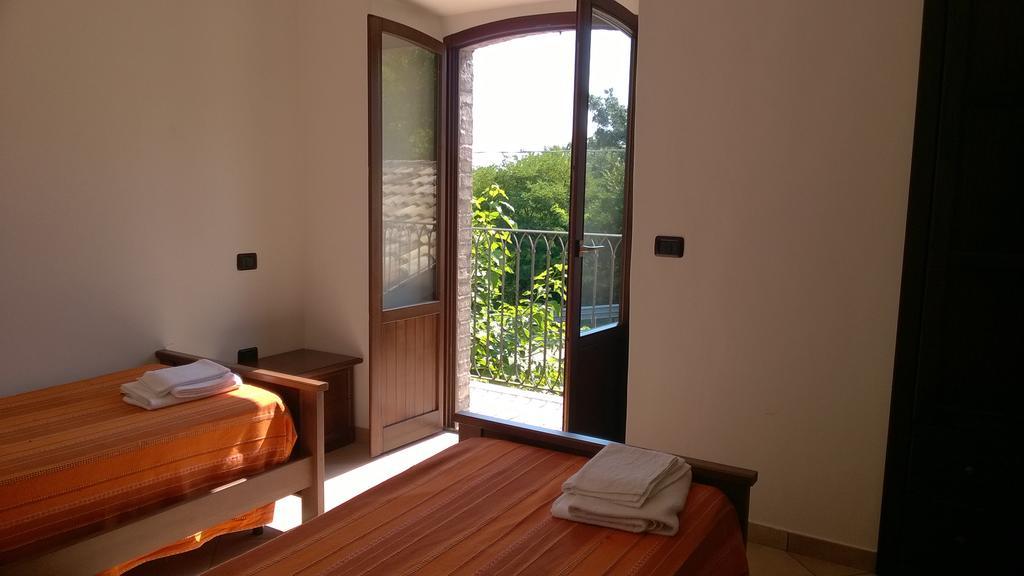 Agriturismo Za Beata Panzió Penna Sant'Andrea Kültér fotó